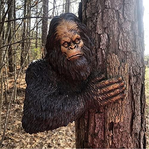 Creative Bigfoot 3D Resin Tree Decoration for Home and Garden